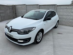 152 Renault Megane 1.5 Diesel Panoramic - Image 2