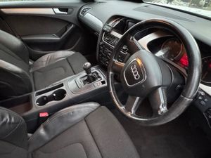 Audi A4 2011 2.0 tdi manual Sline seats - Image 3