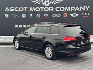 Volkswagen Golf Auto estate - Image 2