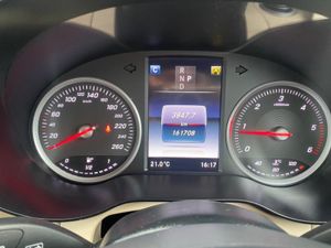 Mercedes-Benz GL-Class 220 D 4MATIC 5DR AUTO - Image 2