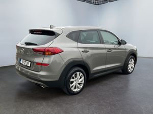 Hyundai Tucson IX35 EXECUTIVE 5DR - Image 4