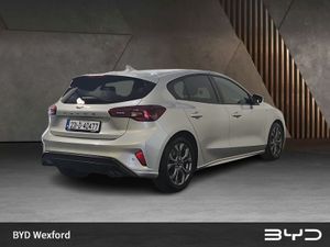 Ford Focus 1.5l Ecoblue 115PS St-line Auto - Image 4