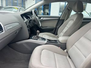 2011 AUDI A4 2.0TDI QUATTRO 4WD SE MANUAL - Image 4