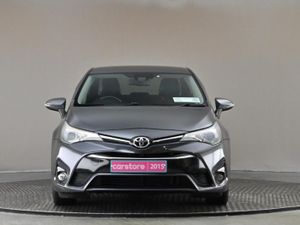 Toyota Avensis 1.6 D SOL 6spd  full Leather - Image 2