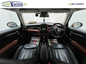 Mini Cooper D 2.0 Automatic, Reversing camera - Image 2