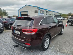 Kia Sorento Platinum 4X2 5DR - Image 3