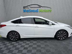 2016 Hyundai i40 1.7 Automatic Executive Plus - Image 2