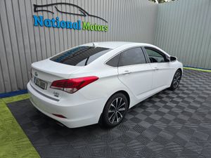 2016 Hyundai i40 1.7 Automatic Executive Plus - Image 3