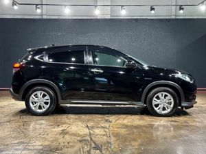 Honda Vezel 1.5 HYBRID - CRUISE CONTROL - REVERSE - Image 3