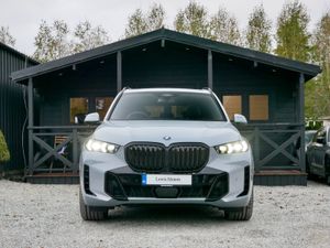 2025 BMW X5 50e M Sport 500BHP - Image 2