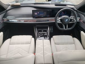BMW 7 Series 750e 4DR Auto - Image 4