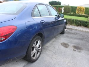 Mercedes-Benz C220D SE, 2018 (Damaged) - Image 3
