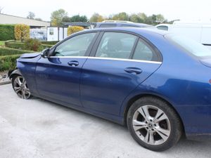 Mercedes-Benz C220D SE, 2018 (Damaged) - Image 4