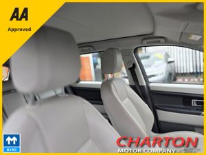 Land Rover Discovery Sport 2.0 TD4 SE  TECH 7SEATS - Image 4