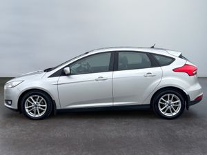 Ford Focus STYLE 1.5 TD 95PS 6SPEED 4 4DR - Image 4