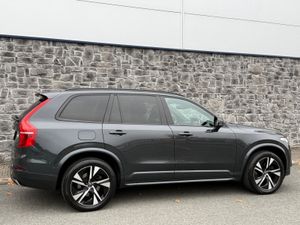 2021 Volvo XC90 R-Design Dark 7 Seat AWD T8 390hp - Image 3