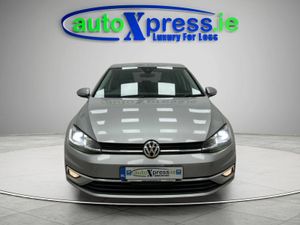 Volkswagen Golf 1.2 TSI Automatic, Reversing camer - Image 3