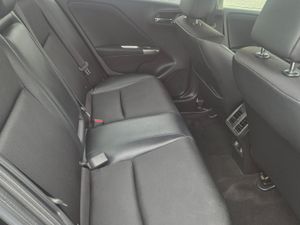 2014 honda grace hybrid automatic - Image 3