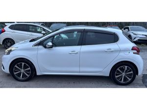 Peugeot 208 1.2L Automatic  Low Mileage (5797) - Image 4