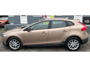 Volvo V40 D4 2.0L DIESEL AUTOMATIC Low Mileage (70 - Image 4