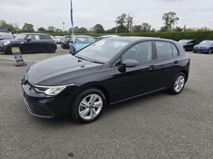 Volkswagen Golf Life - Image 2
