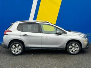 Peugeot 2008 1.2 AUTOMATIC // NEW NCT UNTIL 2027 / - Image 2