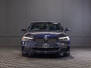 2019 BMW 5-Series 530e M-Sport - Image 2