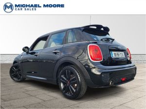 MINI Cooper 1.5 Petrol 5DR Manual - Image 3