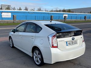 2014 Toyota Prius 1.8 Hybrid HIGH SPEC - Image 4
