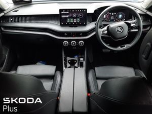 Skoda Superb  very TOP Specs  Exclusive Colour se - Image 2