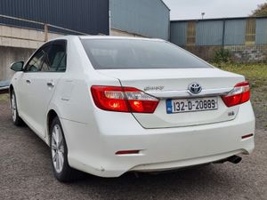 2013 TOYOTA CAMRY HYBRID AUTOMATIC €8,990 - Image 2