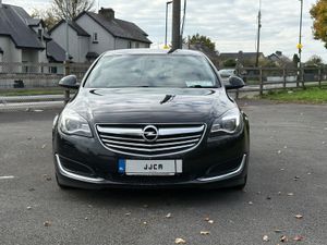 Opel Insignia 2015 only 141 km full service histor - Image 2