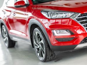 Hyundai Tucson EXECUTIVE PLUS MILD HYB HYBRID 5DR - Image 3