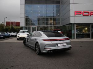 Porsche Panamera 4 E-hybrid Executive (new) - Image 3
