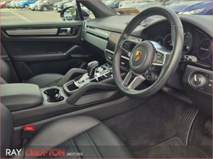 Porsche Cayenne 3.0 V6 E-hybrid 4WD Auto - Image 3