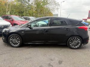 Ford Focus 1.0 PETROL ST-LINE - Image 4