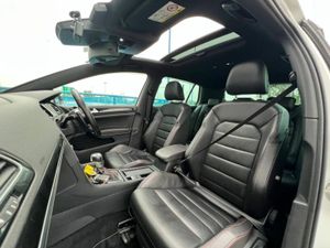 Volkswagen Golf GTI 2.0 TSI AUTO // DCC PACKAGE // - Image 2