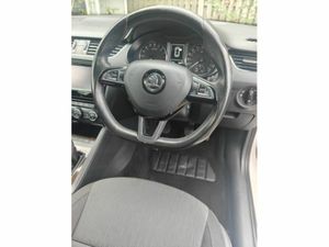 Skoda Octavia Style 1.6tdi 110HP 4DR - Image 4