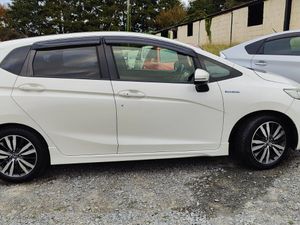 2016 Honda Fit 1.5 Petrol Hybrid - Image 2