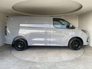 Ford Transit Custom 320 L1 FWD 2.0 Ecoblue 136ps - Image 4