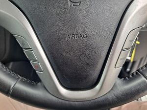 Hyundai ix202019 LOW MILEAGE DELUXE 5DR AUTO - Image 3