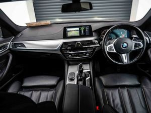 BMW 5-Series 520D M SPORT *LOW MILEAGE* - Image 4