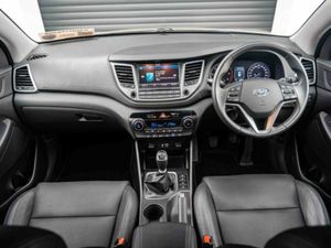 Hyundai Tucson ix35 Executive 1.7 5DR - Image 4