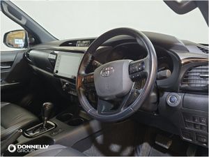 Toyota Hilux Diesel Invincible X - Image 4
