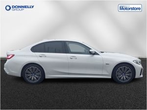 BMW 3 Series Saloon M Sport - Image 3