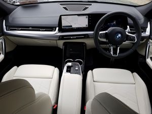 BMW iX2 Edrive20 M Sport - Image 4