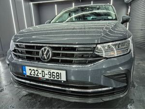 Volkswagen Tiguan LIFE 2.0 TDI D7F 150HP 5 5DR AUT - Image 2