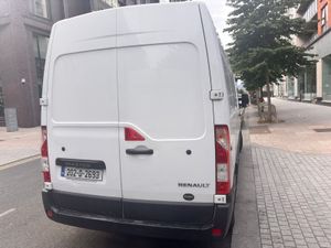 2020 Master Fridge Van with plug in - Image 4