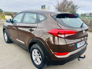 2017 HYUNDAI TUSCON - Image 4