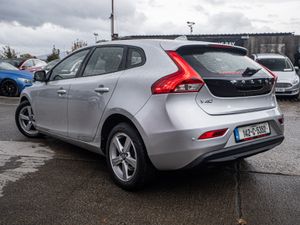 142 Volvo V40 1.6d/Belt done/FSH/Warranty - Image 3